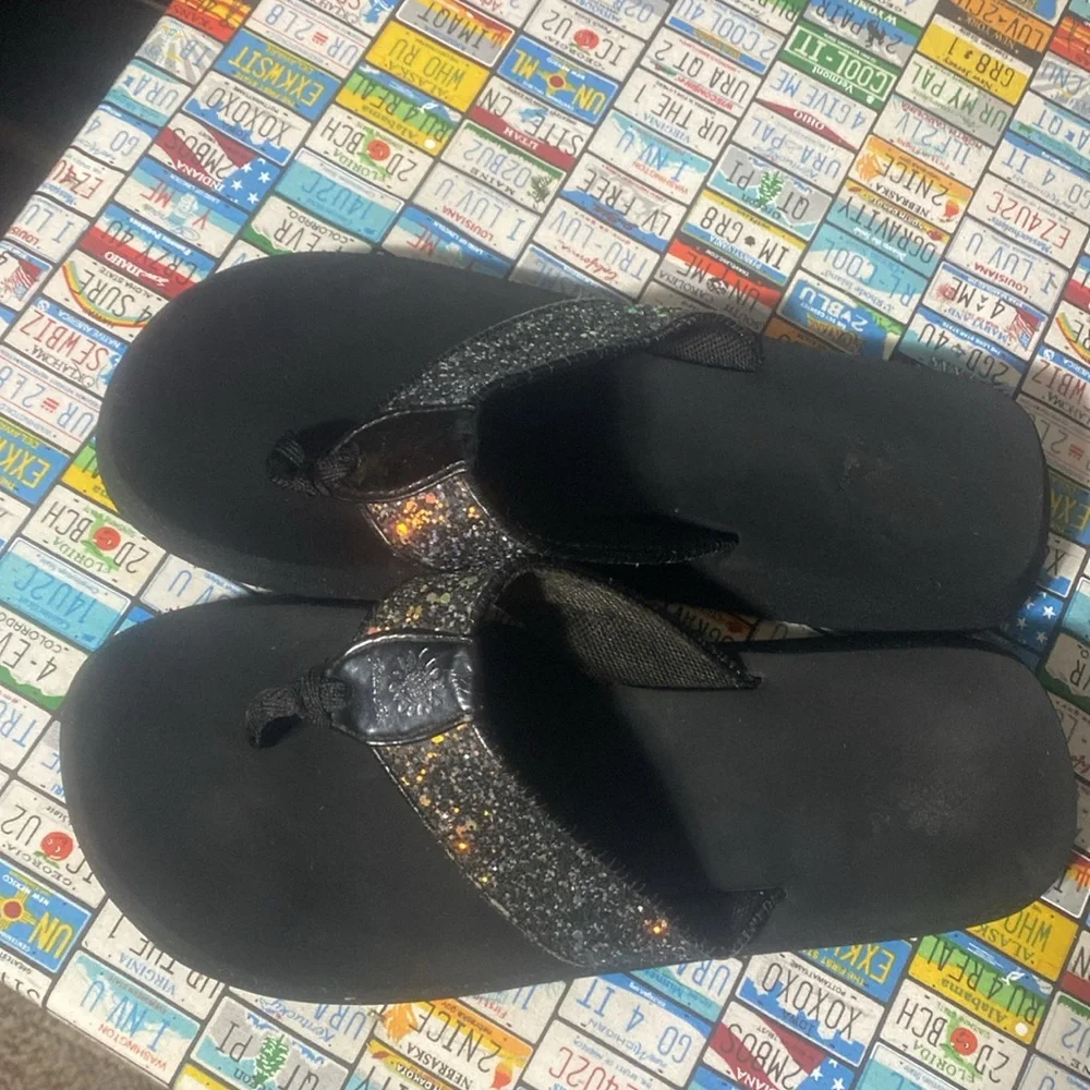 Yellow Box Black Glitter Thong Sandals Women’s Size 10 - Picture 7 of 7